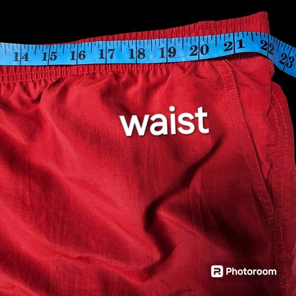 LL Bean Men's Red Classic Supplex Cargo 10" Sport Shorts in Red, NWT, Size XXL - Picture 7 of 12